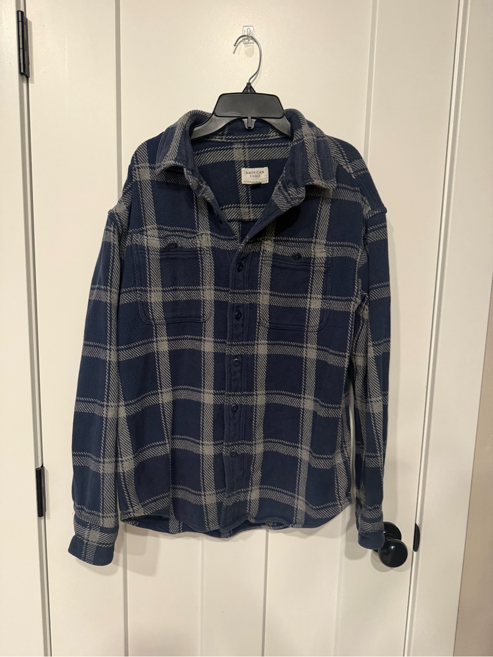 American Eagle Navy and Gray Plaid Flannel Shirt Size Small